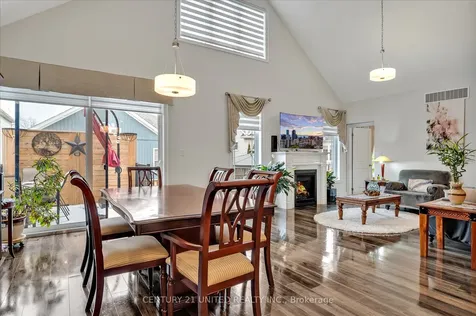 283 Noftall Gardens Peterborough ON K9H 0G8