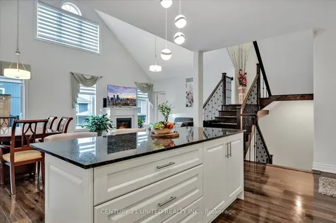 283 Noftall Gardens Peterborough ON K9H 0G8