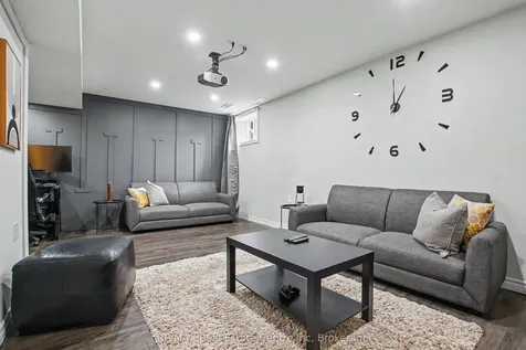 58 Curzon Crescent Guelph ON N1K 1Z8