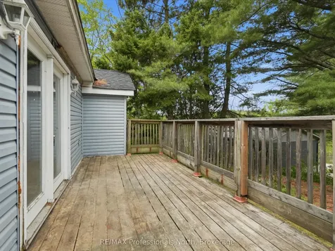 6 Kitchen Road N Huntsville ON P1H 1X9