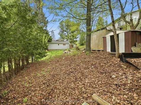 6 Kitchen Road N Huntsville ON P1H 1X9