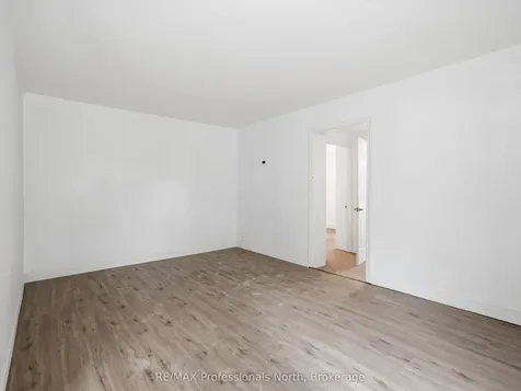6 Kitchen Road N Huntsville ON P1H 1X9