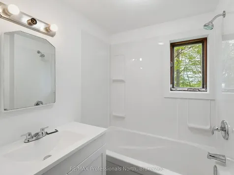 6 Kitchen Road N Huntsville ON P1H 1X9