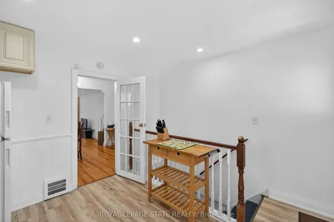 199 Stirton Street Hamilton ON L8L 6G7