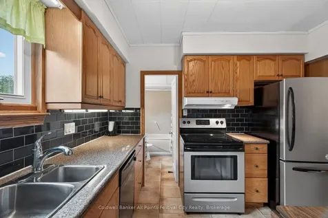 484 Bob Street Huron-kinloss ON N0G 2H0