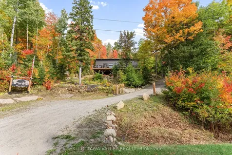 820 Hopefield Road E Madawaska Valley ON K0J 1B0
