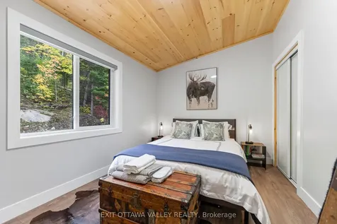 820 Hopefield Road E Madawaska Valley ON K0J 1B0