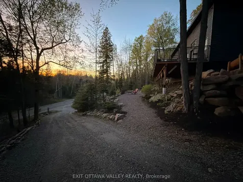 820 Hopefield Road E Madawaska Valley ON K0J 1B0