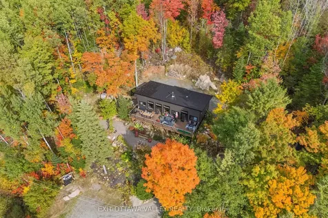820 Hopefield Road E Madawaska Valley ON K0J 1B0