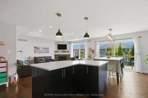 8 Liberty Crescent Quinte West ON K8V 0G2
