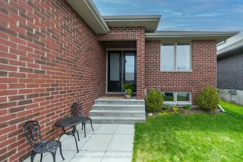 8 Liberty Crescent Quinte West ON K8V 0G2