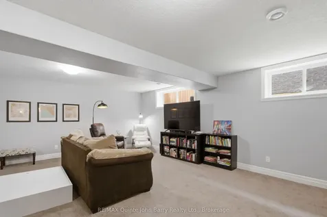 8 Liberty Crescent Quinte West ON K8V 0G2