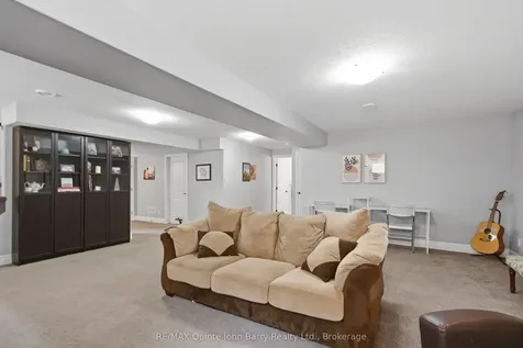 8 Liberty Crescent Quinte West ON K8V 0G2