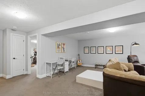 8 Liberty Crescent Quinte West ON K8V 0G2