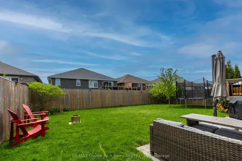 8 Liberty Crescent Quinte West ON K8V 0G2