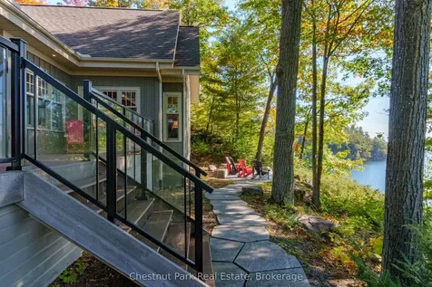 4 Sl 19 Roberts Island Muskoka Lakes ON P0B 1M0