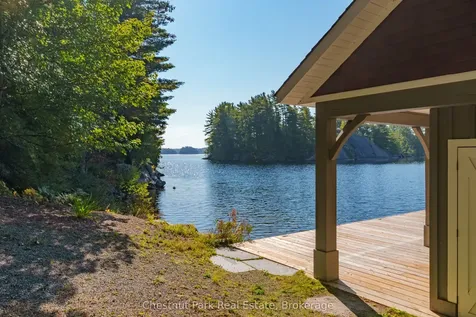 4 Sl 19 Roberts Island Muskoka Lakes ON P0B 1M0
