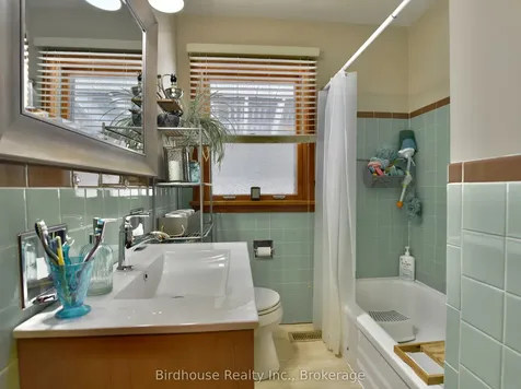 119 Regent Street Kawartha Lakes ON K9V 3V7
