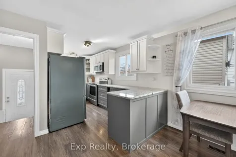 25 Mcquade Drive Quinte West ON K8V 2G2