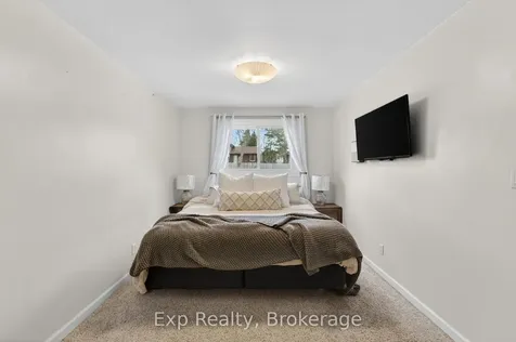 25 Mcquade Drive Quinte West ON K8V 2G2