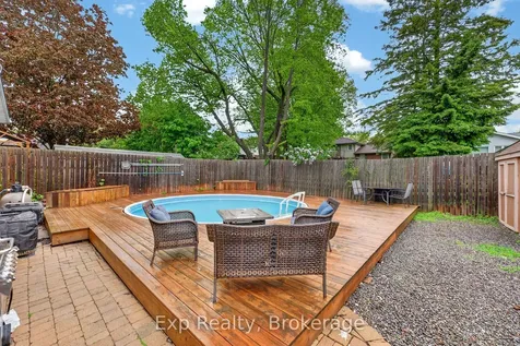 25 Mcquade Drive Quinte West ON K8V 2G2