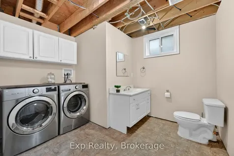 25 Mcquade Drive Quinte West ON K8V 2G2
