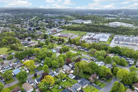 25 Mcquade Drive Quinte West ON K8V 2G2