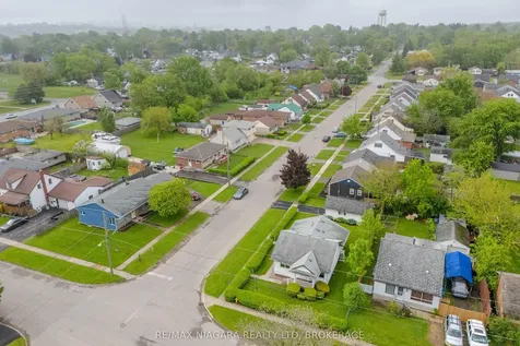 150 Henrietta Street Fort Erie ON L2A 2J9