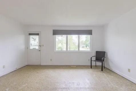 150 Henrietta Street Fort Erie ON L2A 2J9