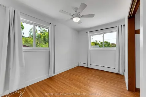 215 Yonge Street Kingston ON K7M 1G2