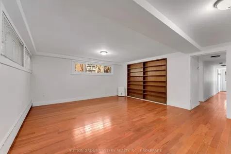 215 Yonge Street Kingston ON K7M 1G2