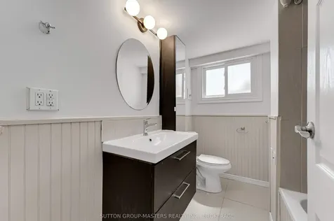 215 Yonge Street Kingston ON K7M 1G2