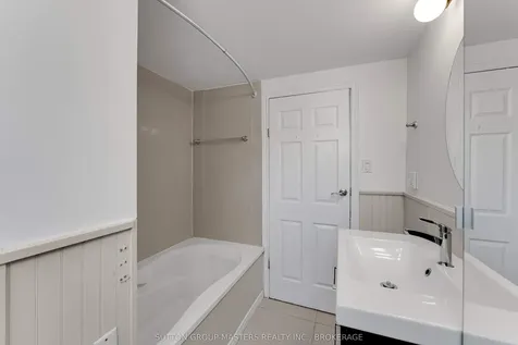215 Yonge Street Kingston ON K7M 1G2