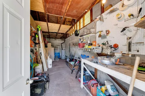 215 Yonge Street Kingston ON K7M 1G2