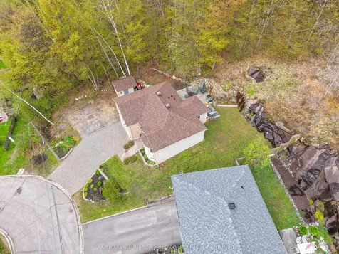 65 Belleview Crescent North Bay ON P1B 8V2