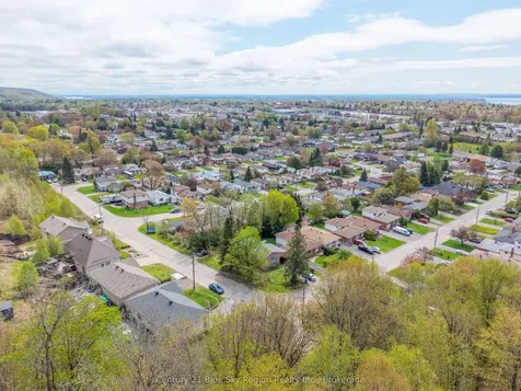 65 Belleview Crescent North Bay ON P1B 8V2