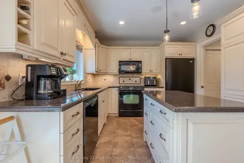 10 Linden Lane North Bay ON P1B 0A1