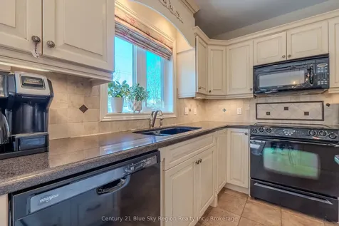 10 Linden Lane North Bay ON P1B 0A1