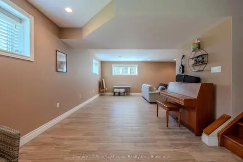 10 Linden Lane North Bay ON P1B 0A1