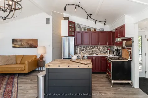 1319 Silver Lake Road Gravenhurst ON P1P 0G8