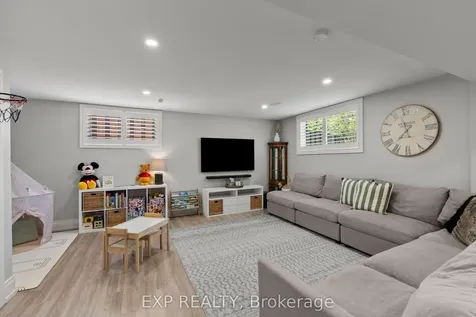 15 Chatham Road St. Catharines ON L2M 4N7