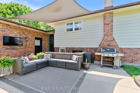 15 Chatham Road St. Catharines ON L2M 4N7