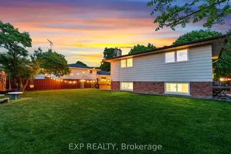 15 Chatham Road St. Catharines ON L2M 4N7