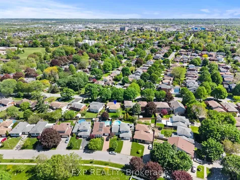 15 Chatham Road St. Catharines ON L2M 4N7