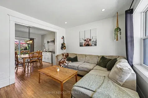 21 Bank Street N Renfrew ON K7V 2E1