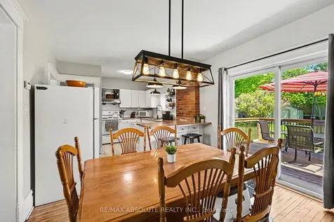21 Bank Street N Renfrew ON K7V 2E1