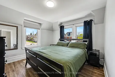 21 Bank Street N Renfrew ON K7V 2E1