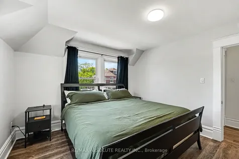 21 Bank Street N Renfrew ON K7V 2E1