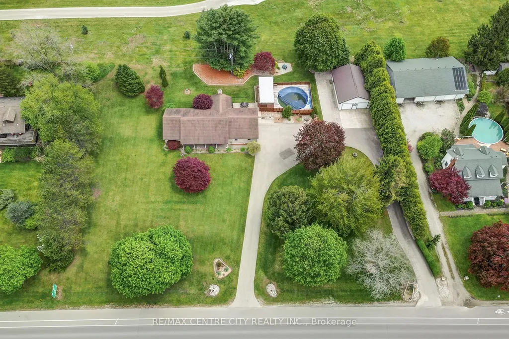 5978 Sunset Road Central Elgin ON N0L 2L0