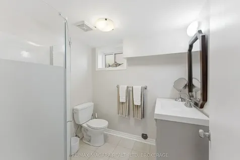 81 Woodland Avenue St. Catharines ON L2R 5A4